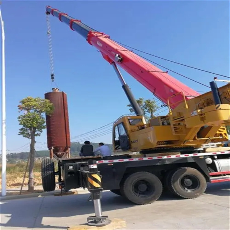 巨鹿县专业吊车租赁多少钱