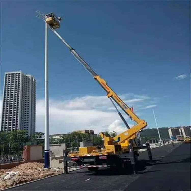 巨鹿县维修路灯的曲臂升降车出租