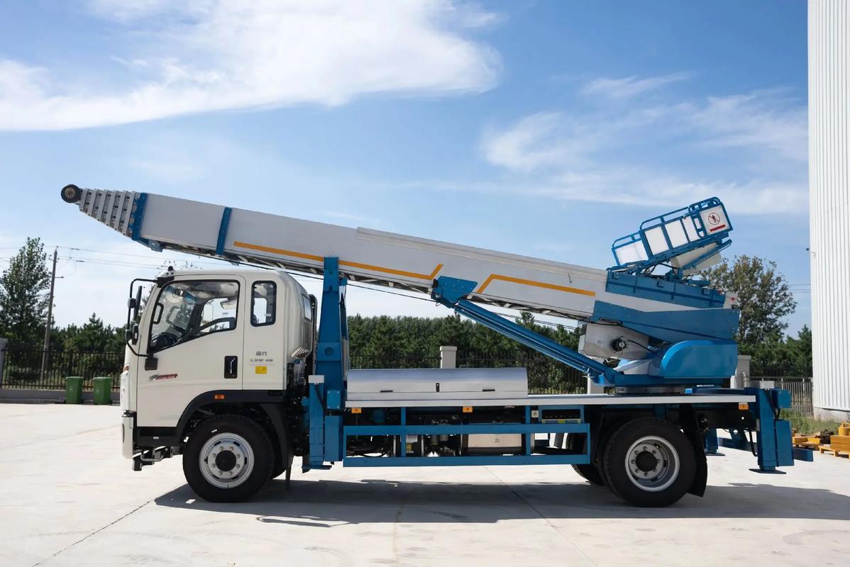 巨鹿县云梯上料车租赁费用