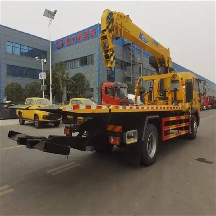 巨鹿县附近小随车吊出租电话，轻松解决搬运烦恼