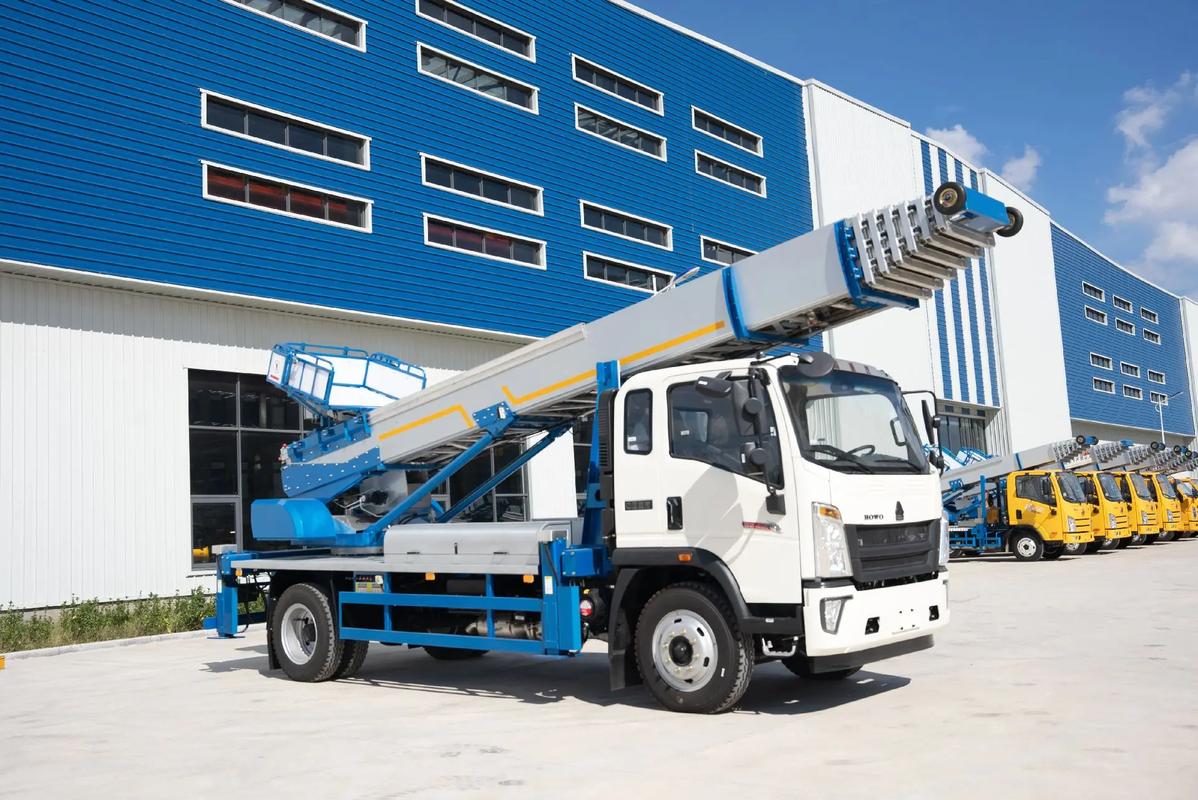 巨鹿县出租云梯车高空作业车 建筑垃圾搬运